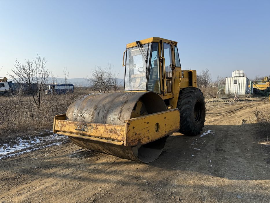 Cilindru compactor Caterpillar cs-563