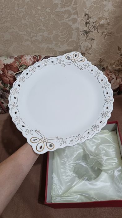 Тортница на ножке / ваза