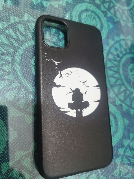 Продам чехол на iPhone 11