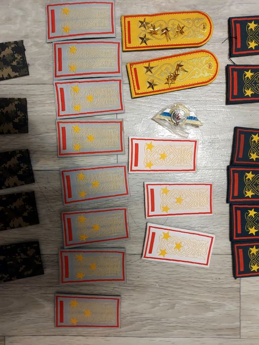 Продам погоны поштучно,можно целиком на парадную и повседневную форму