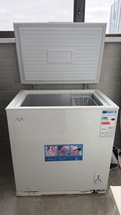 Продается  морозильный ларь AVA