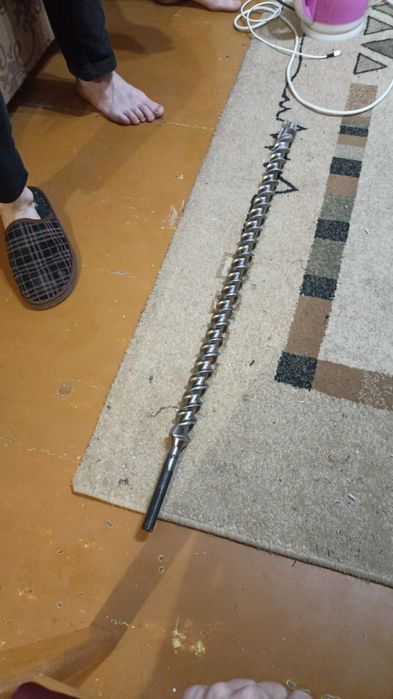 Продам Бур в отличном состояний