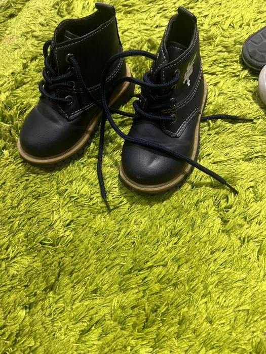 Продаются детские костюмы на мальчика