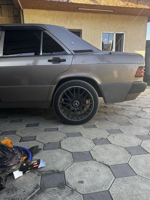 Срочно продам Мерседес 190
