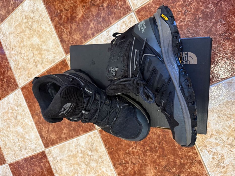 Обувки the north face