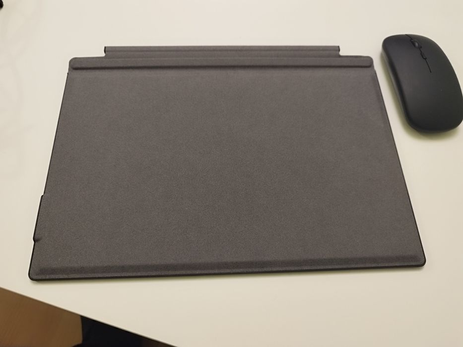 Surface PRO 5, procesor i5, 256 SSD, 8GB RAM