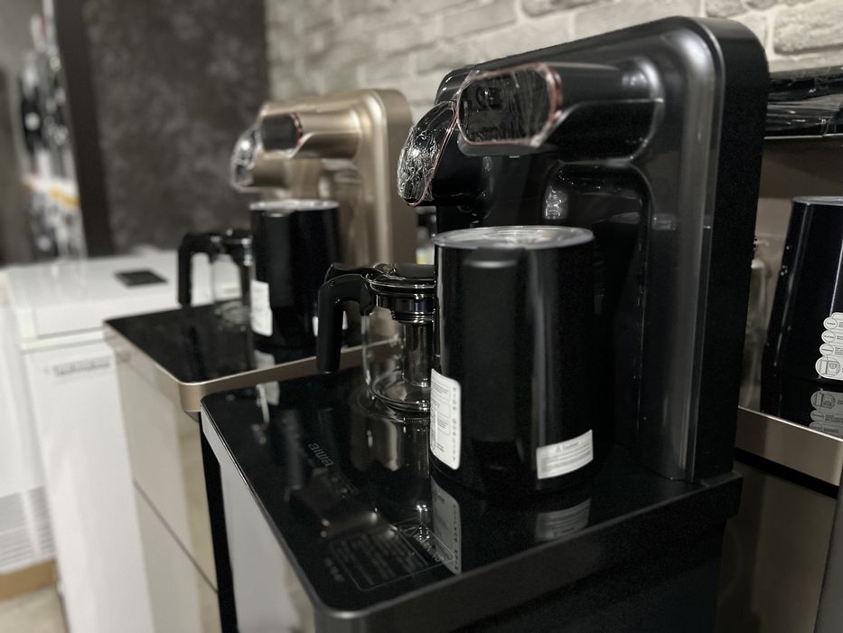 Куллер от мирового бренда Aiwa с чайником