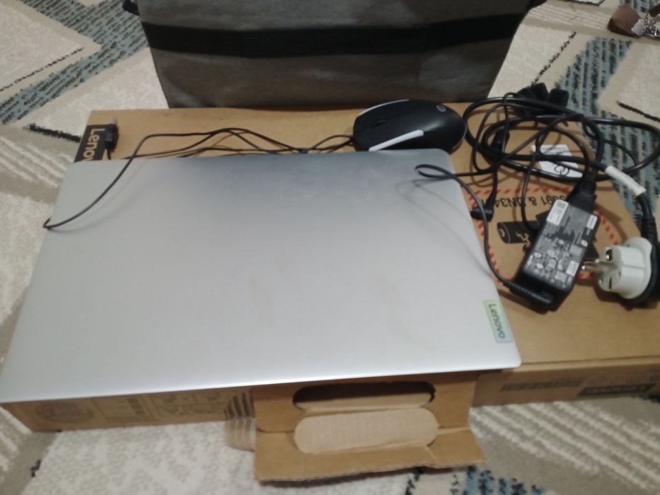 Noutbook Lenovo intel N4500
