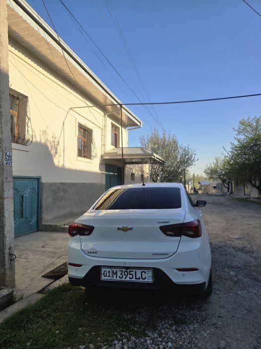 Onix oq turbina mator 1.25 prabeg 65min orqa bagaj chap kriloda petno