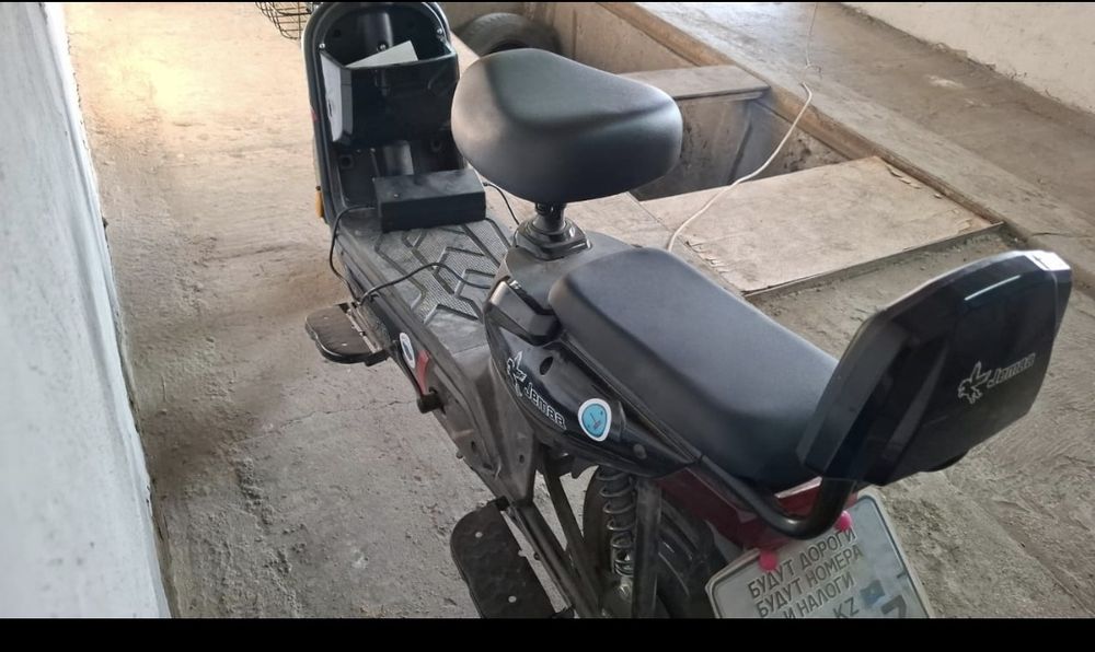 Скутер Jemma 500вольт