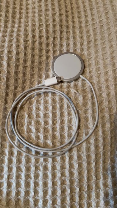 Magsafe зарядно за iPhone