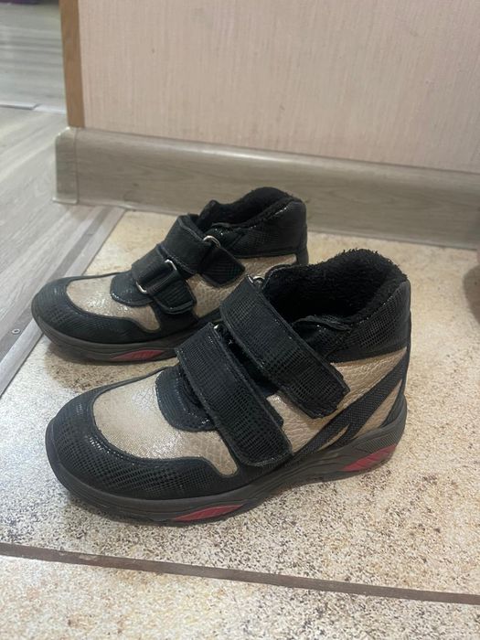 Продам обувь 31 размера