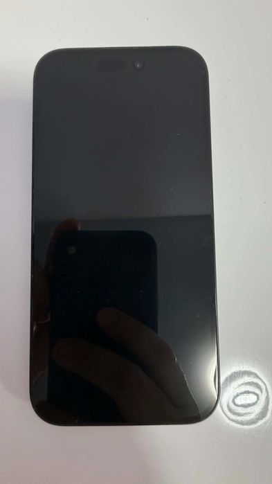 iPhone 15 256GB Black/Pink Като Нови