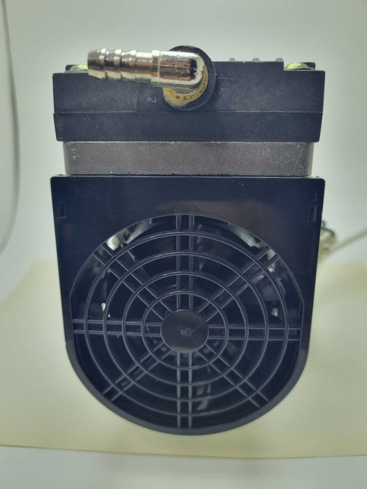 Вакуум помпа Diaphragm Vacuum Pump TC-100 AC Series