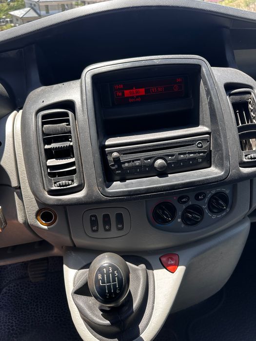 RENAULT Trafic 2014 — imagine 3