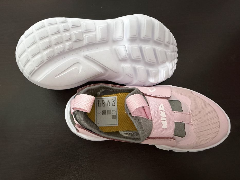 Детски маратонки NIKE Flex Runner 2