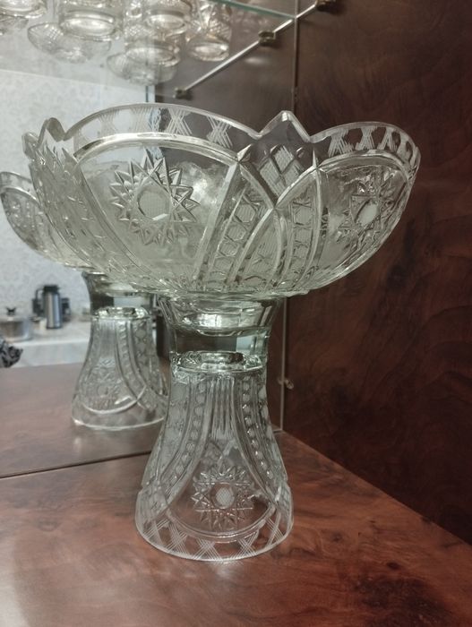Хрустальная ваза для фруктов
