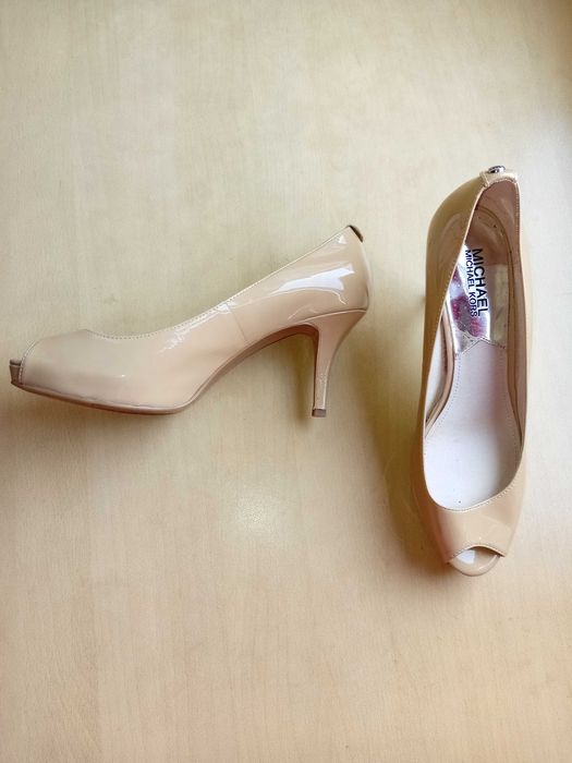 Елегантни дамски обувки MICHAEL KORS 38н