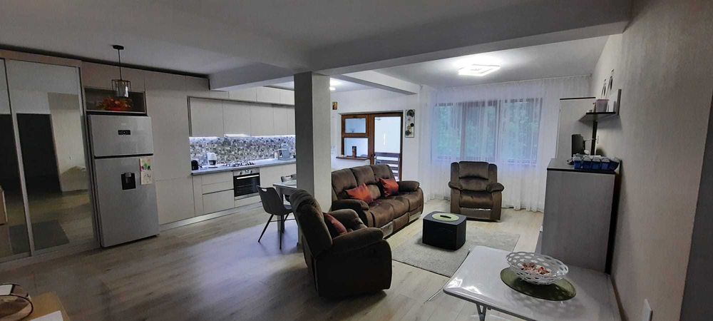 Proprietar – Apartament 4 camere, 120 mp, aproape de Pârtia Clăbucet, Predeal