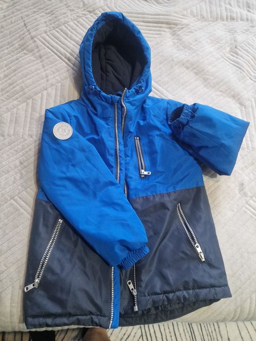 Продам ветровка  для мальчика