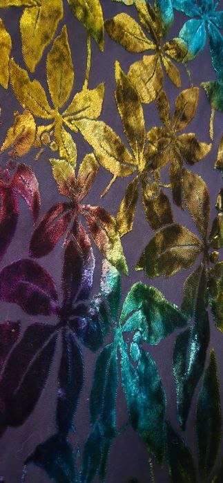 Fusta pictata manual din catifea de vascoza si matase