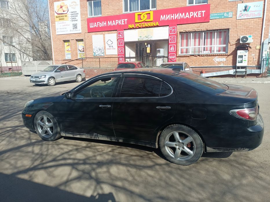 Продам Лексус ЕСС 300