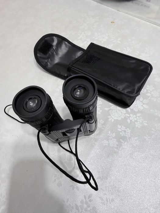 Бинокль TASCO 10x25 компактный