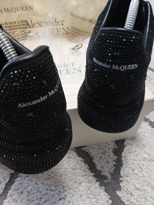 Alexander McQueen Crystal Sneakers – Model Luxury | Foarte Căutat