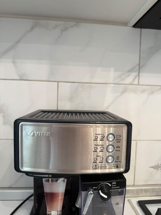 Кофемашина Vitek 22000