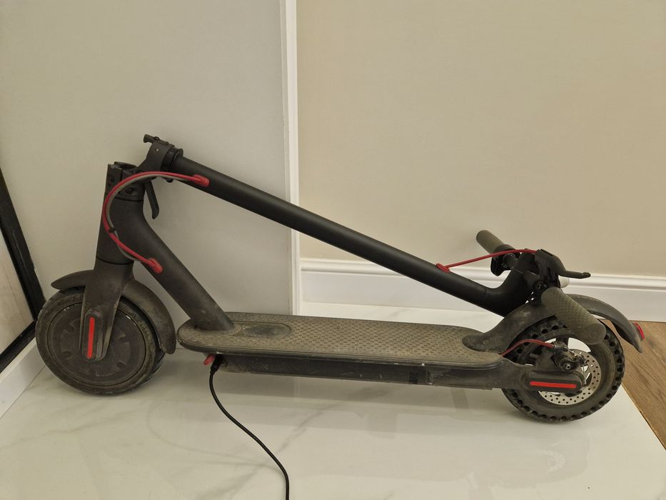 Электросамокат Xiaomi M365
