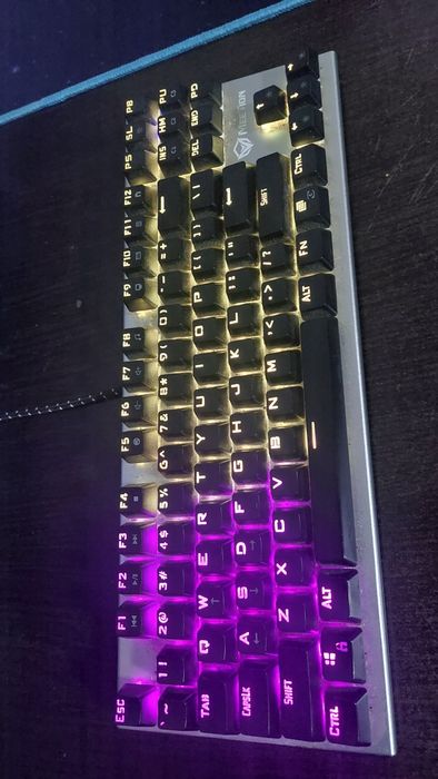 Tastatura gaming mecanica Meetion MK04 iluminare RGB, TKL, switch Oute