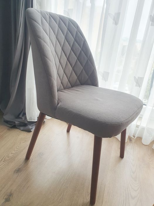 Masa si 4 scaune living