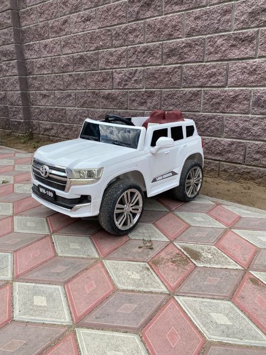 Машинка детская