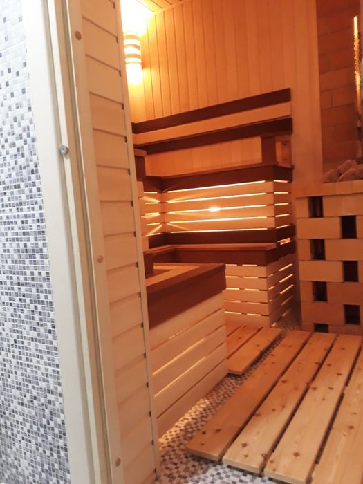 Сауны, бани, комплексы барбекю.