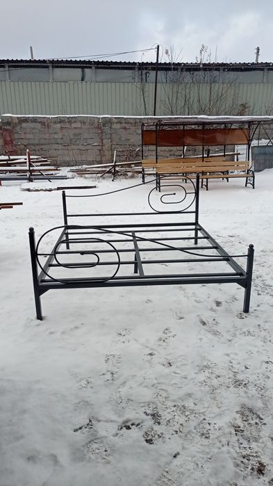 Кованная кровать