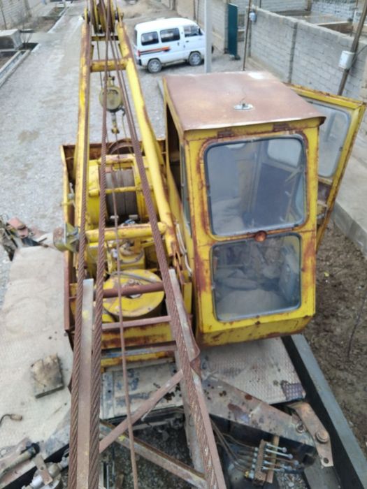 Avtokran zil yangidek turipti texnik xolati alo