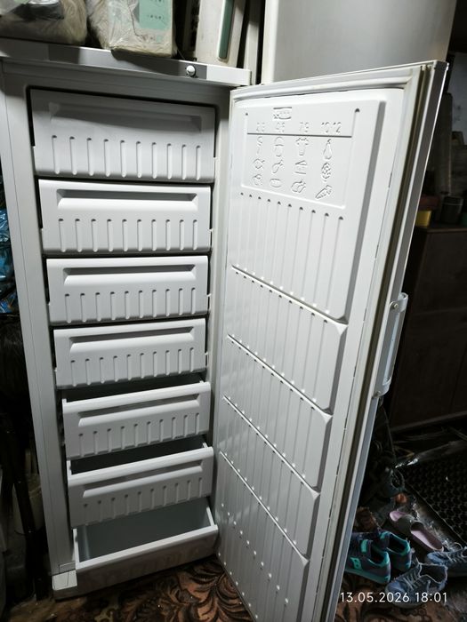 Морозильная камера Indesit SFR 167