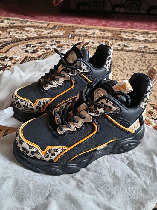 Adidași Bufallo originali