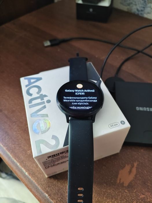 Смарчасы Samsung Watch Active2