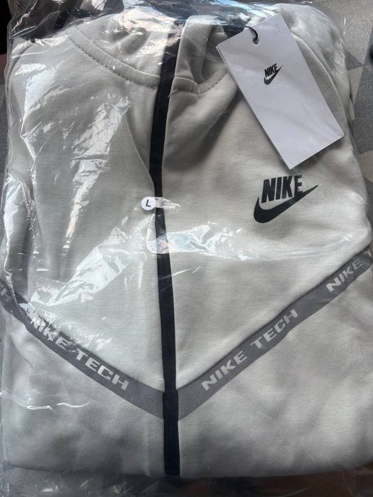 Nike tech fleece