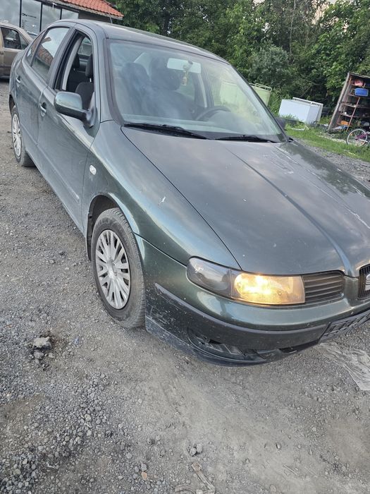 Seat Toledo 1.9 90 коня седан