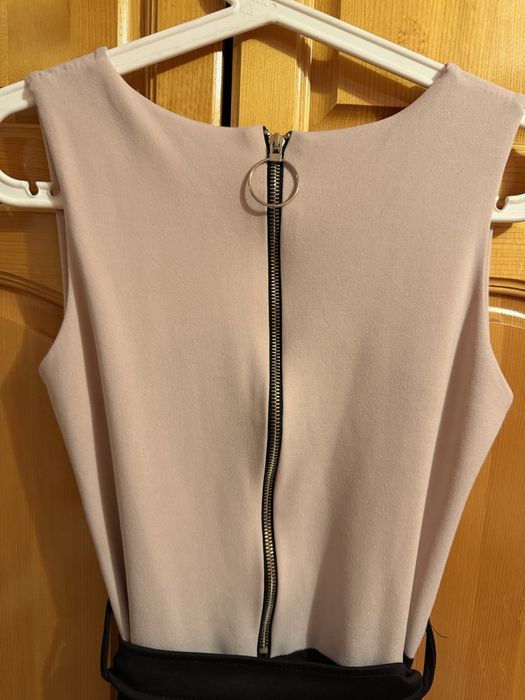 Официален гащеризон