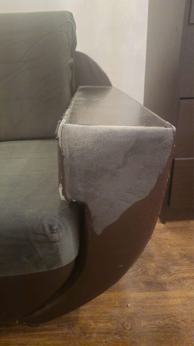 Продам Б/у диван