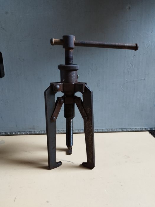 Скоба за вадене на лагери