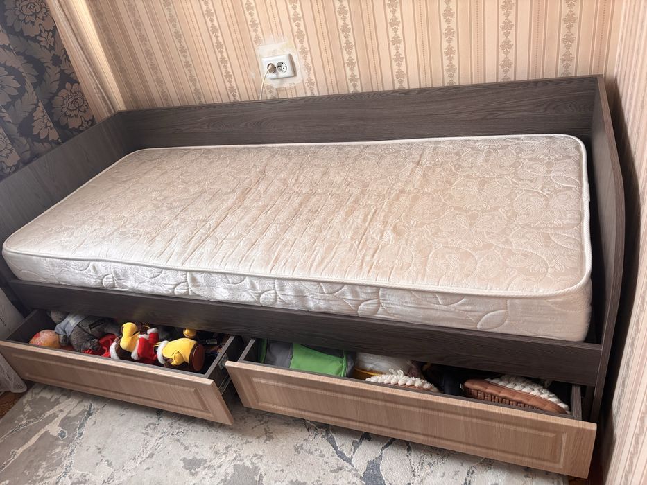 Продаем детскую кровать