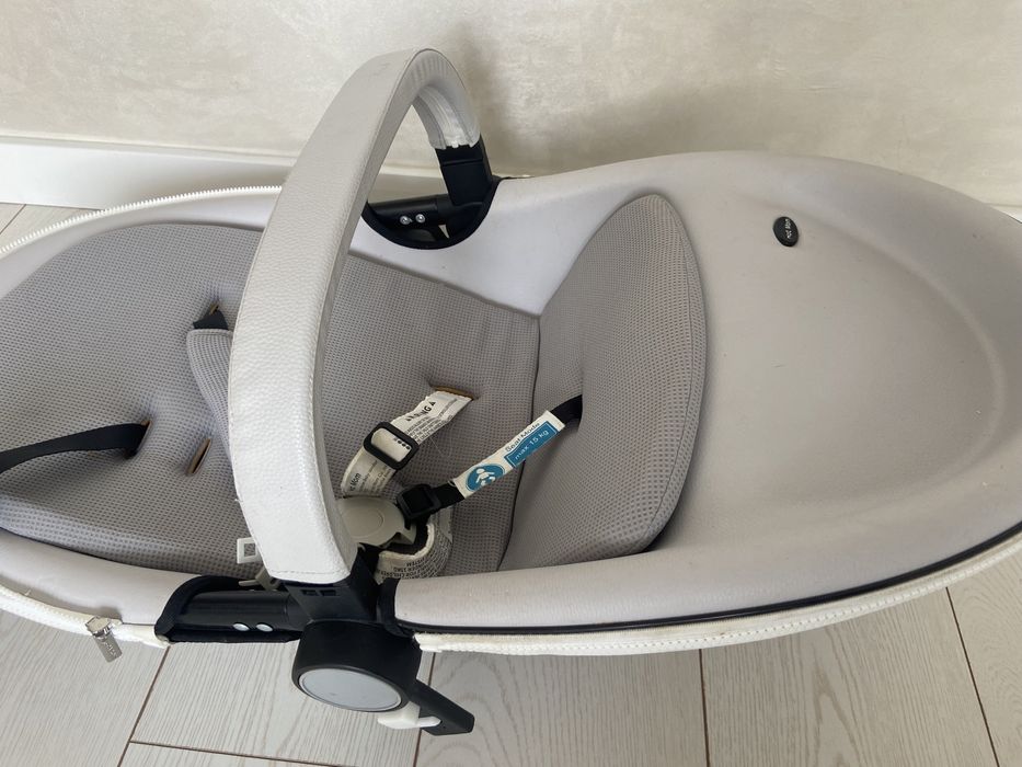 Коляска hot mom в отличном сост