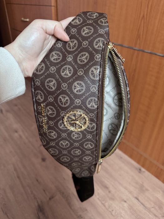 Borseta Carlo Colucci