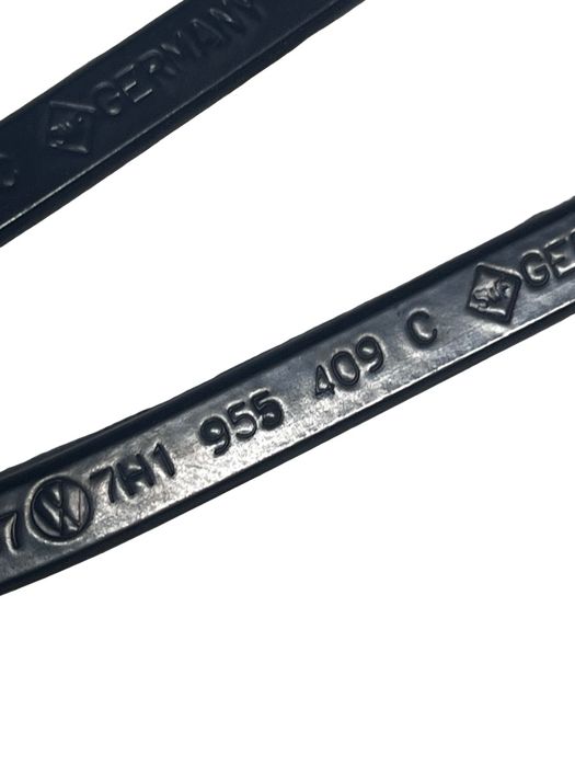 Brate Stergatoare Parbriz Volkswagen Transporter V Bus 7Hb, 7Hj, 7Eb, 7Ej, 7Ef, 7Eg, 7Hf, 7H1955409C