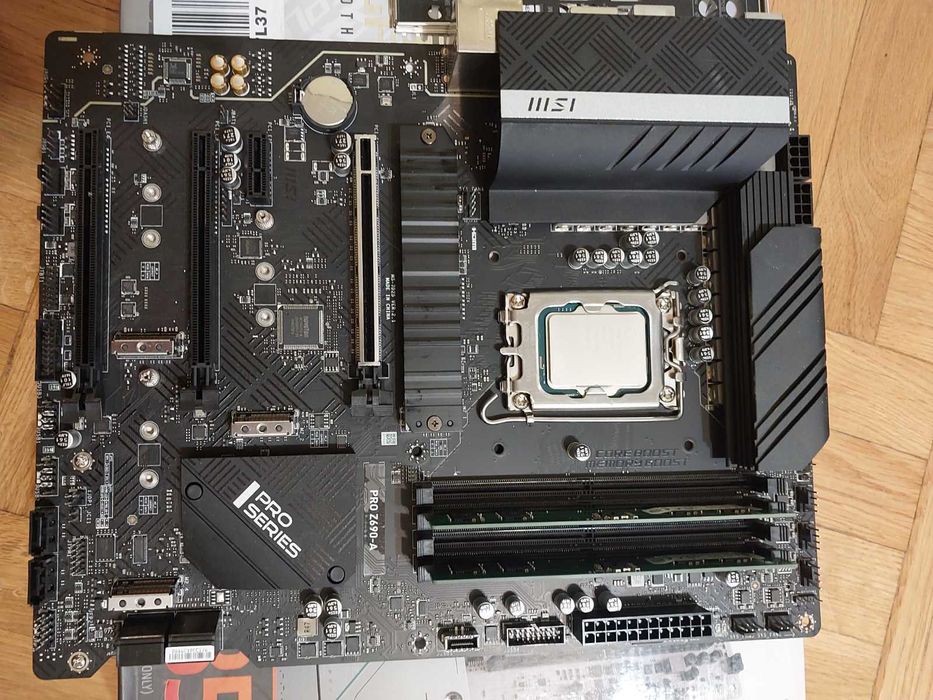 Intel Core i7 12700 + MSI Pro Z690-A + 16GB 5600Mts Kingston