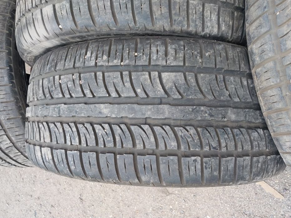 4 шины Pirelli 265 35 ZR22.